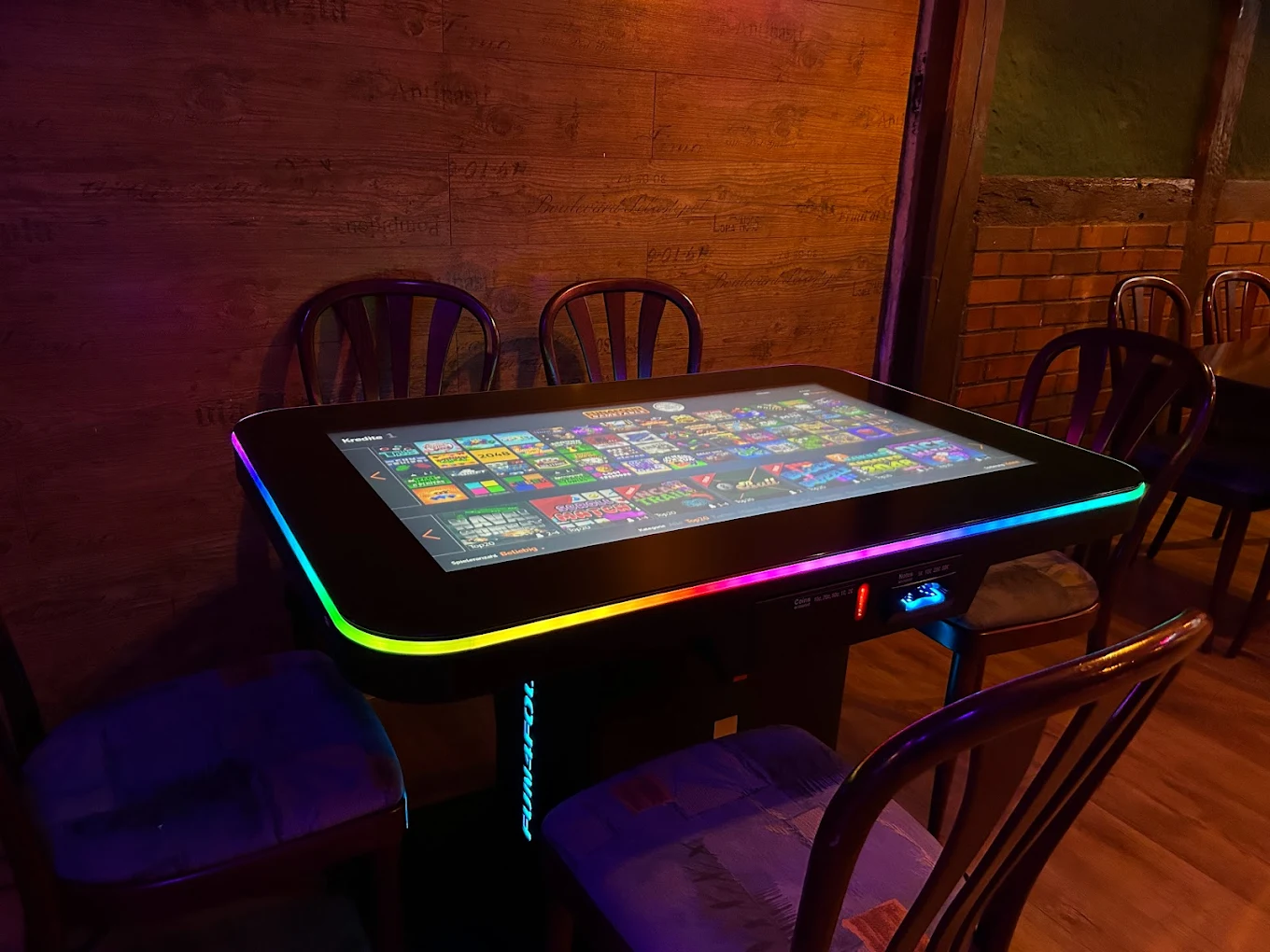 RGB Multi-Game Tisch
