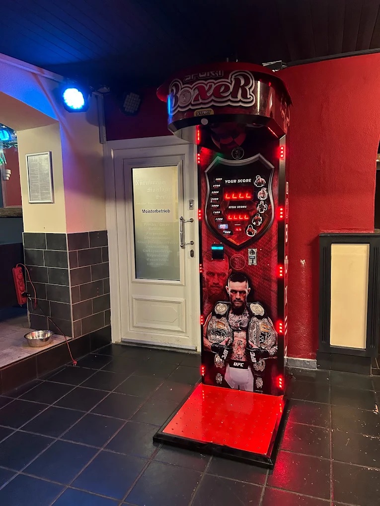 Boxautomat in einer Bar